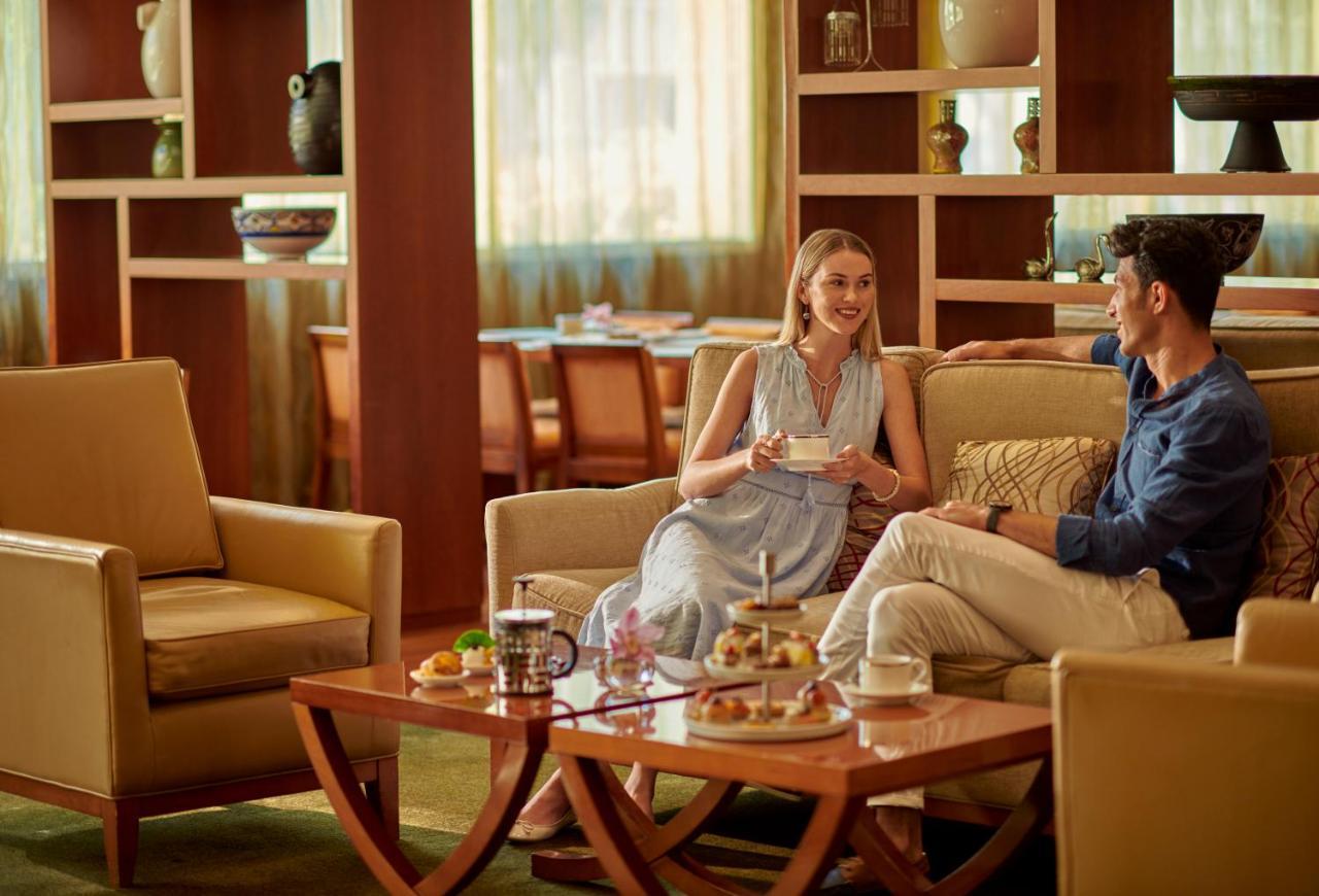 Grand Hyatt Doha Hotel & Villas Exteriér fotografie The Club at Changi Airport