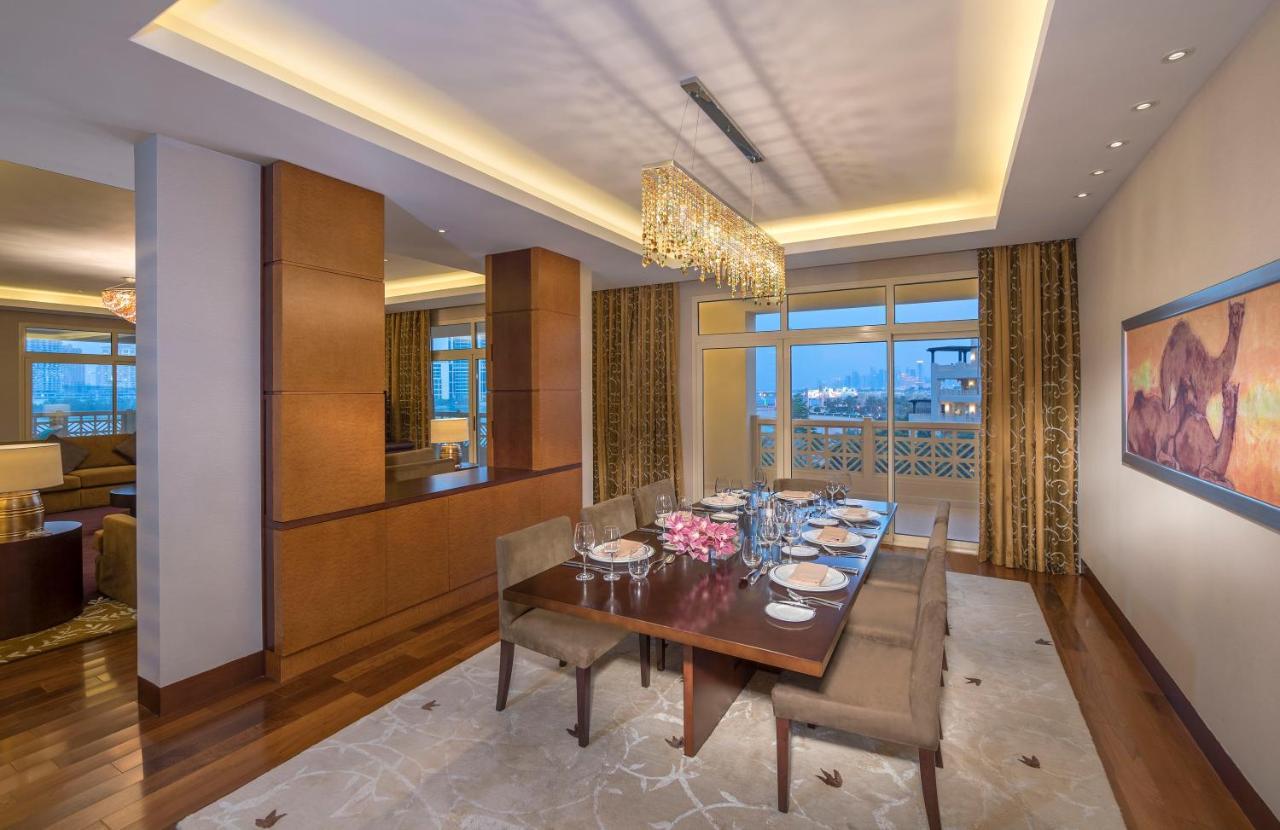 Grand Hyatt Doha Hotel & Villas Exteriér fotografie A dining room